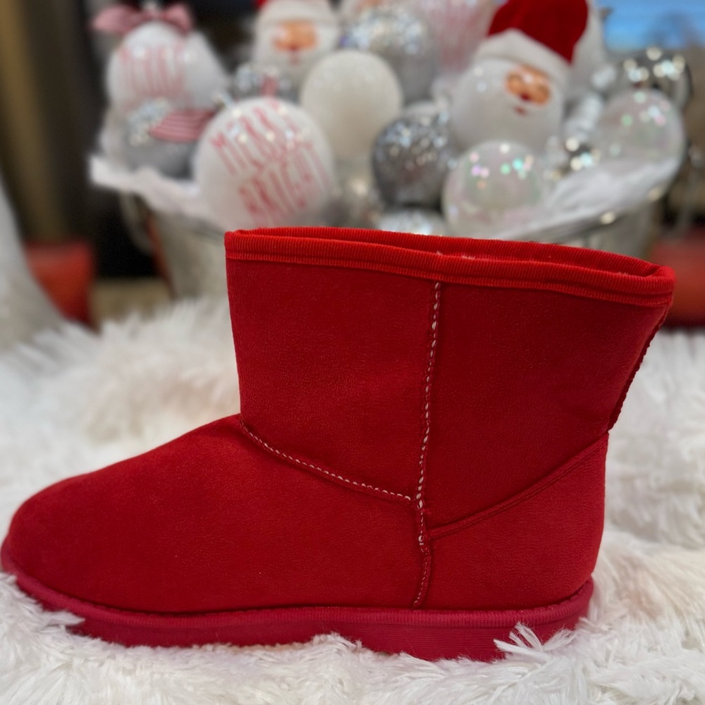 Cozy & Warm Bright Red Suede Ankle Boots Size 7 NIB NWT